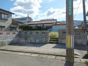 売地