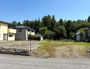 売地