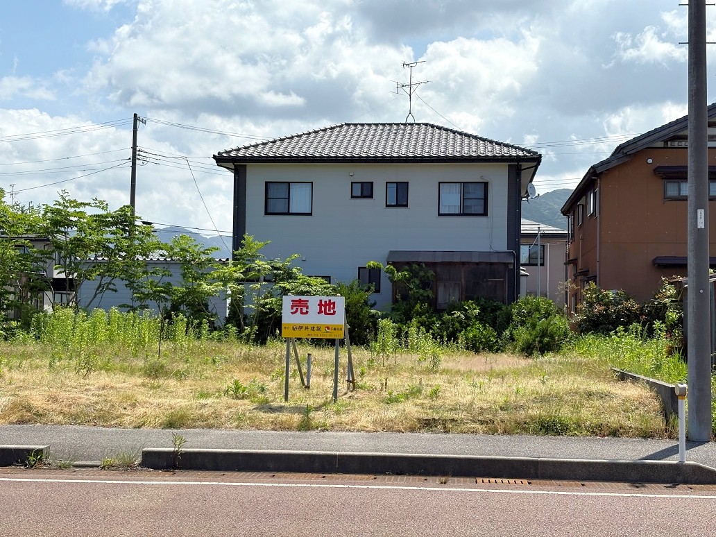売地